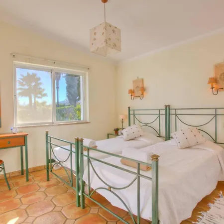 Villa Flor By *