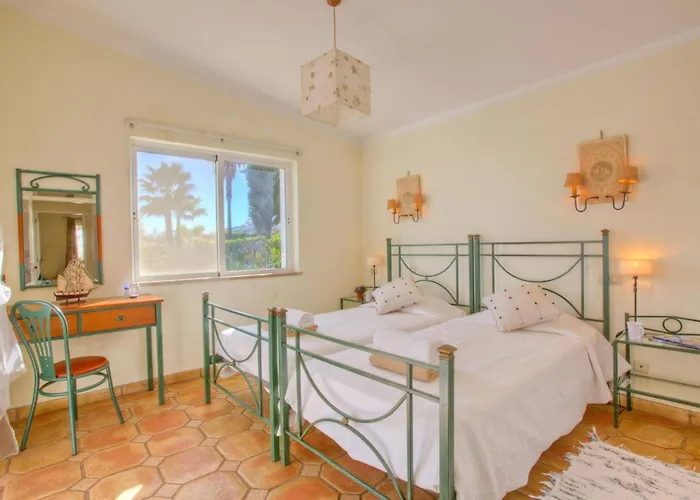 Villa Flor By *
