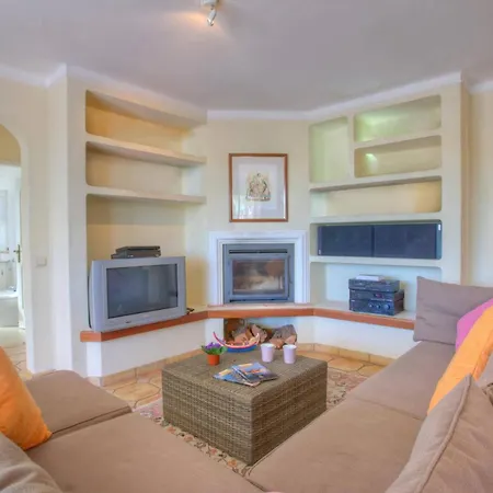 Flor By 빌라 기아